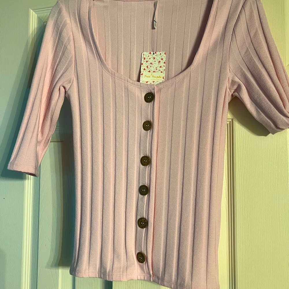 Free People stretchy soft top with buttons